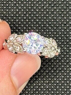 New Silver CZ Solitaire with Leaf Design